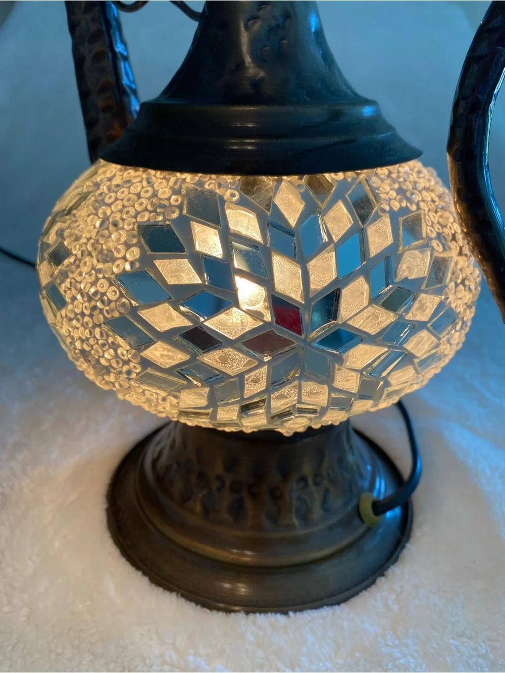 Vintage-Style Mosaic Glass Table Lamp in Bronze Finish